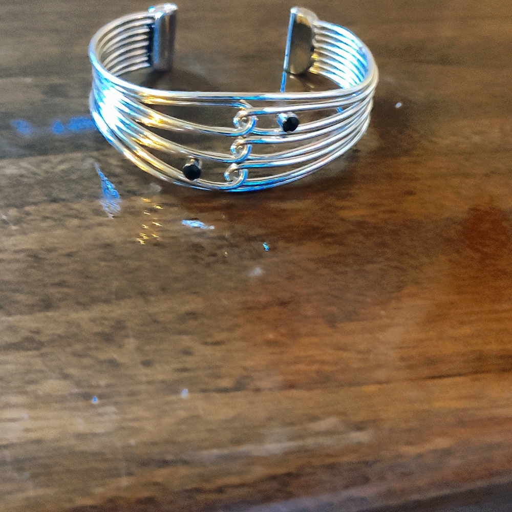 Silver bracelet with black rhinestone asset